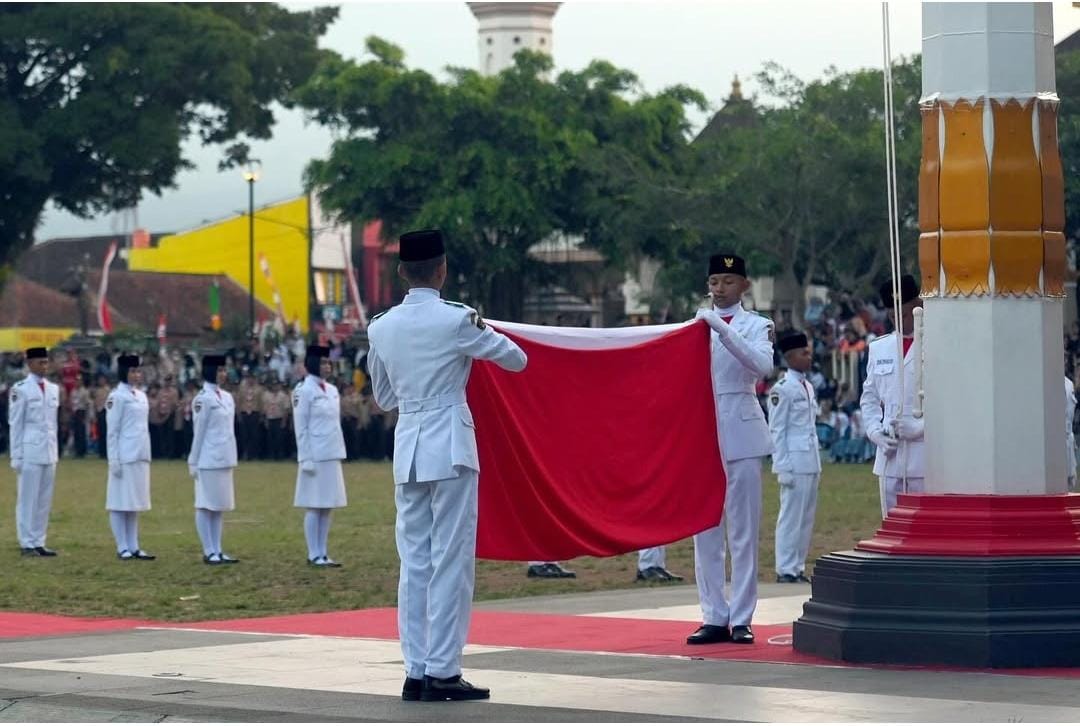 Penurunan Bendera