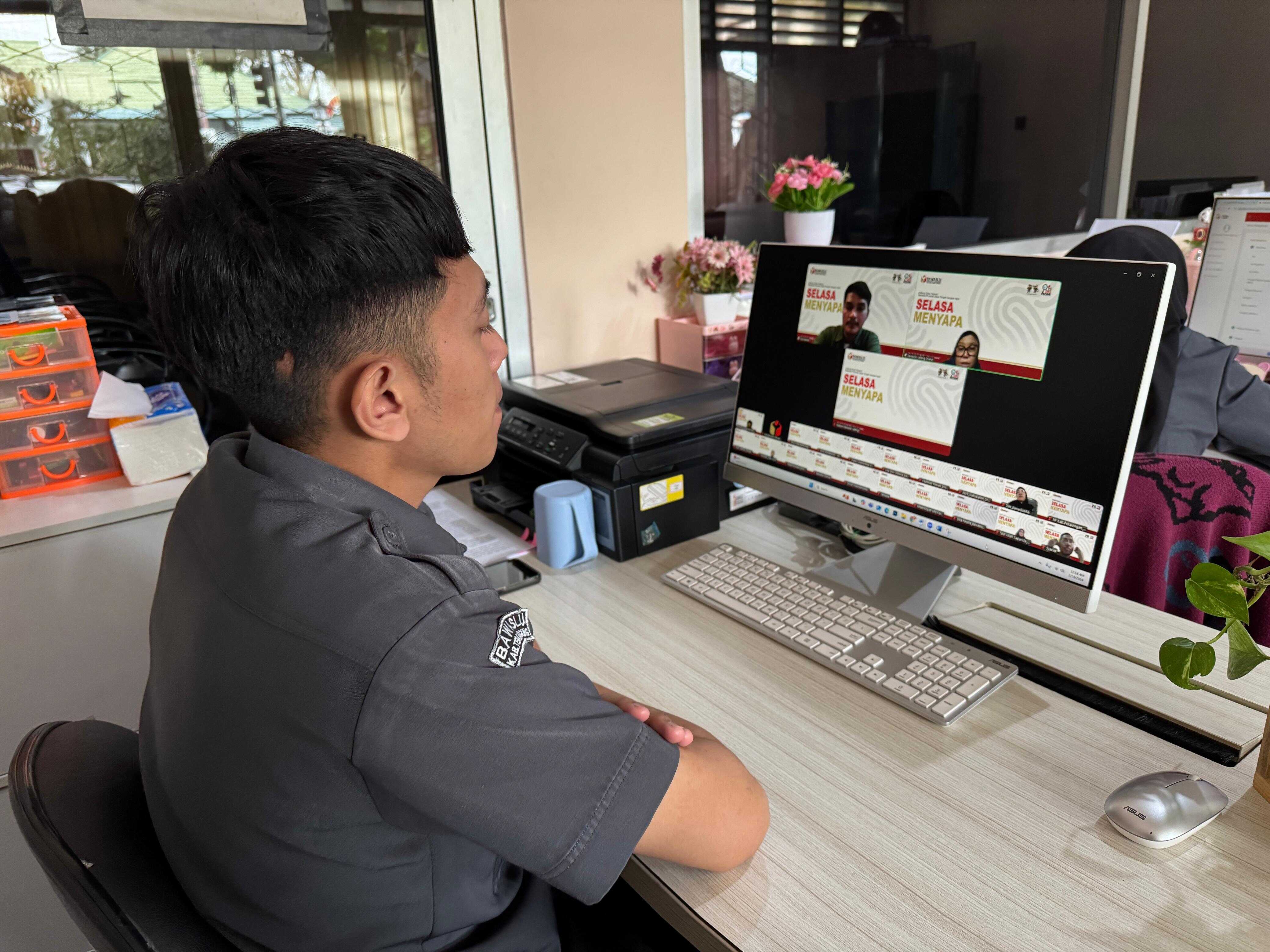 Selasa menyapa