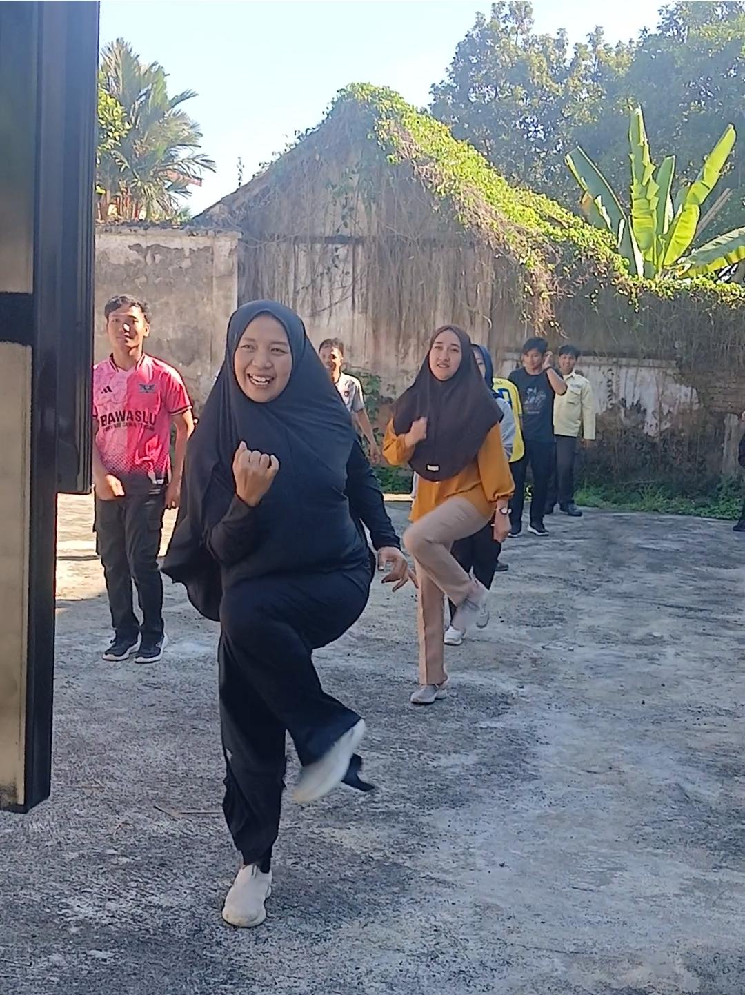 Senam Jumat Sehati
