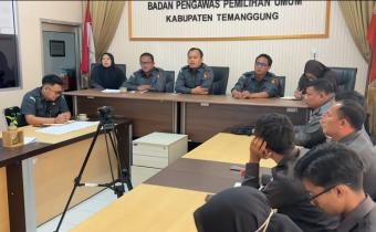 Rapat Evaluasi Kinerja 